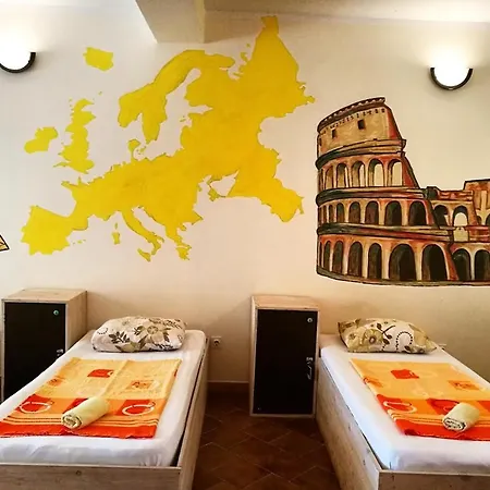 Central Dubrovnik Rooms Albergue *