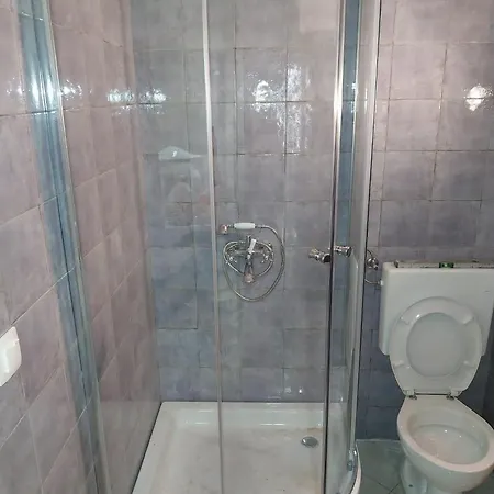 Dubrovnik بيت شباب *