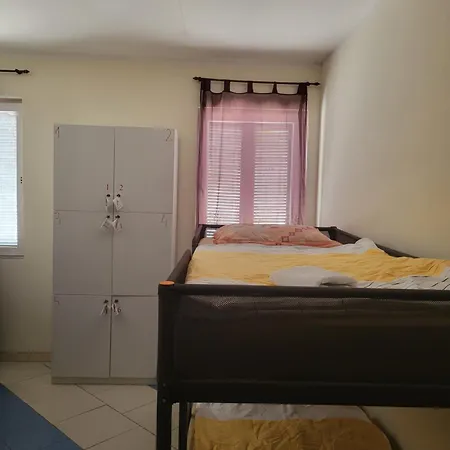 Dubrovnik Center Hostel Komolac